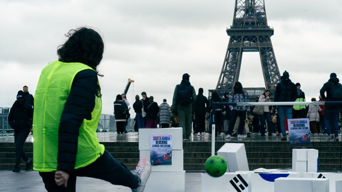 Oil Change International tweet media