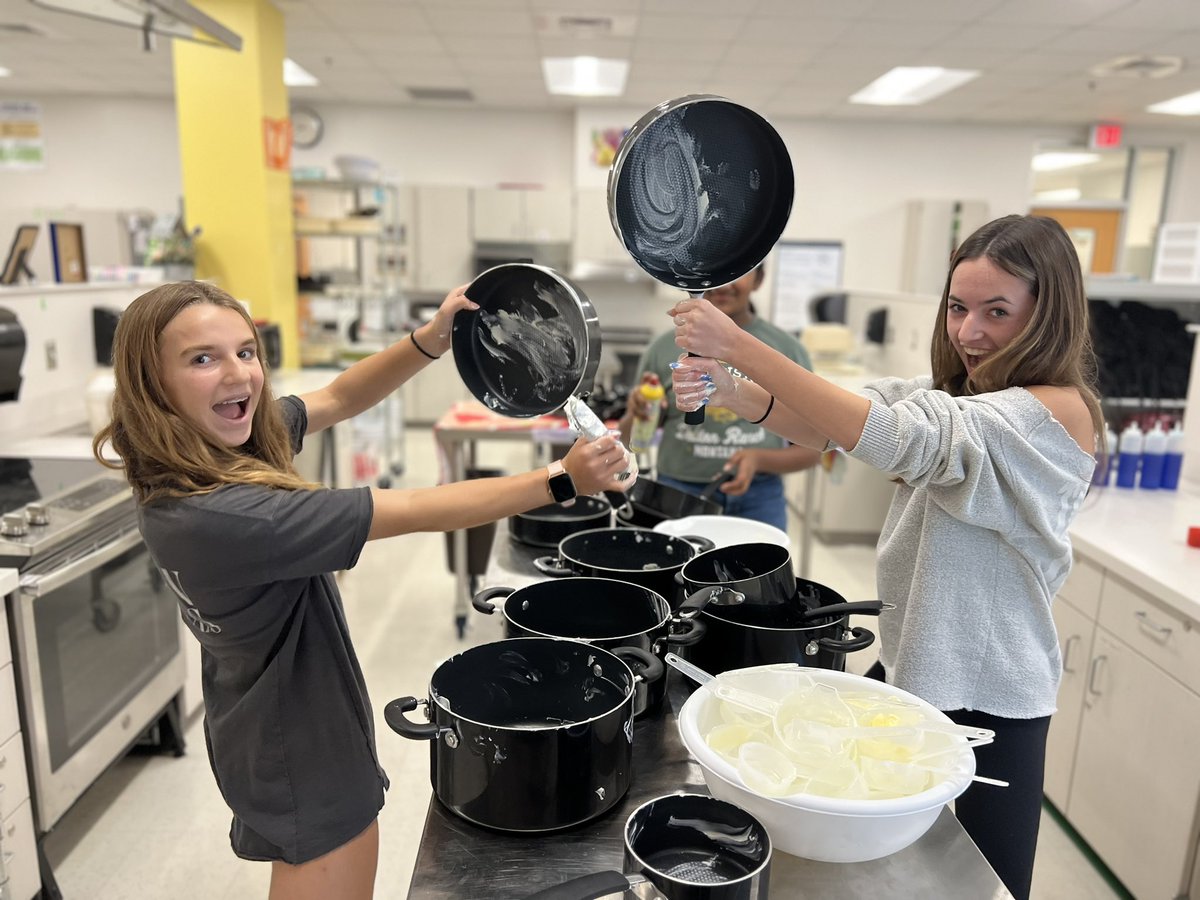 Today, we learn to wash dishes. So first thing we have to do is Dirty dishes.