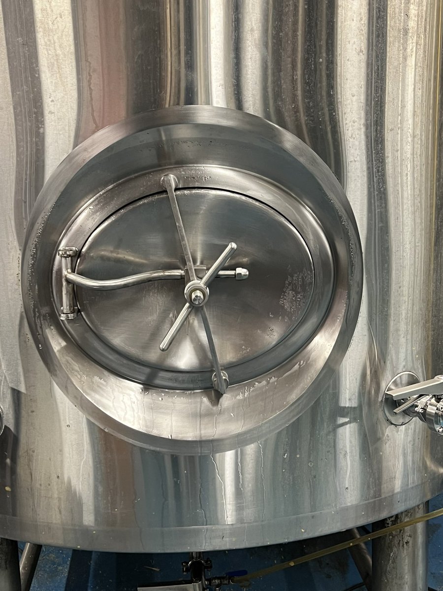 Hellen Bach tweet media