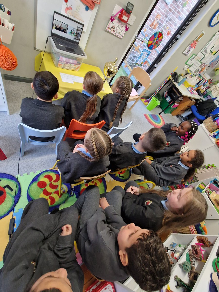 CentralModelInf's tweet image. We loved interviewing local hero Kellie Harrington as part of the @TeamIreland Olympic Dare to Believe live interview! @ActiveFlag 
We loved the chance to show off some of our own boxing superstars!