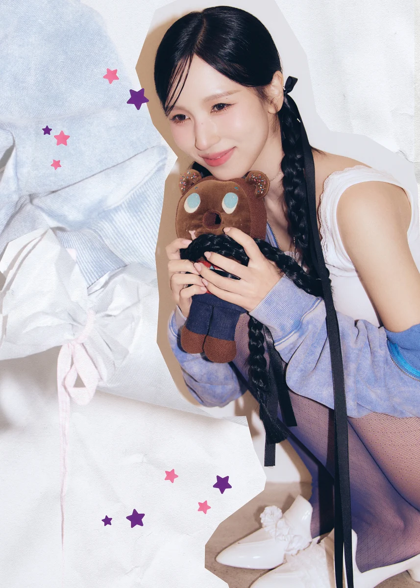 TWICE on X: 