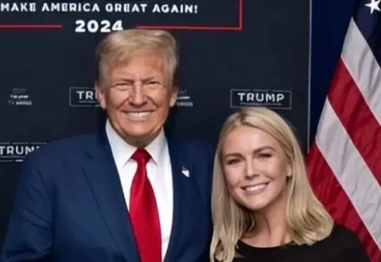 _MediaTalks's tweet image. #DonaldTrump anuncia #KarolineLeavitt, uma jovem de 27 anos, como a Secretária de Imprensa mais nova na história da #Casabranca

#EUA #eleicoeseua #GeracaoZ

mediatalks.uol.com.br/2024/11/17/tru…