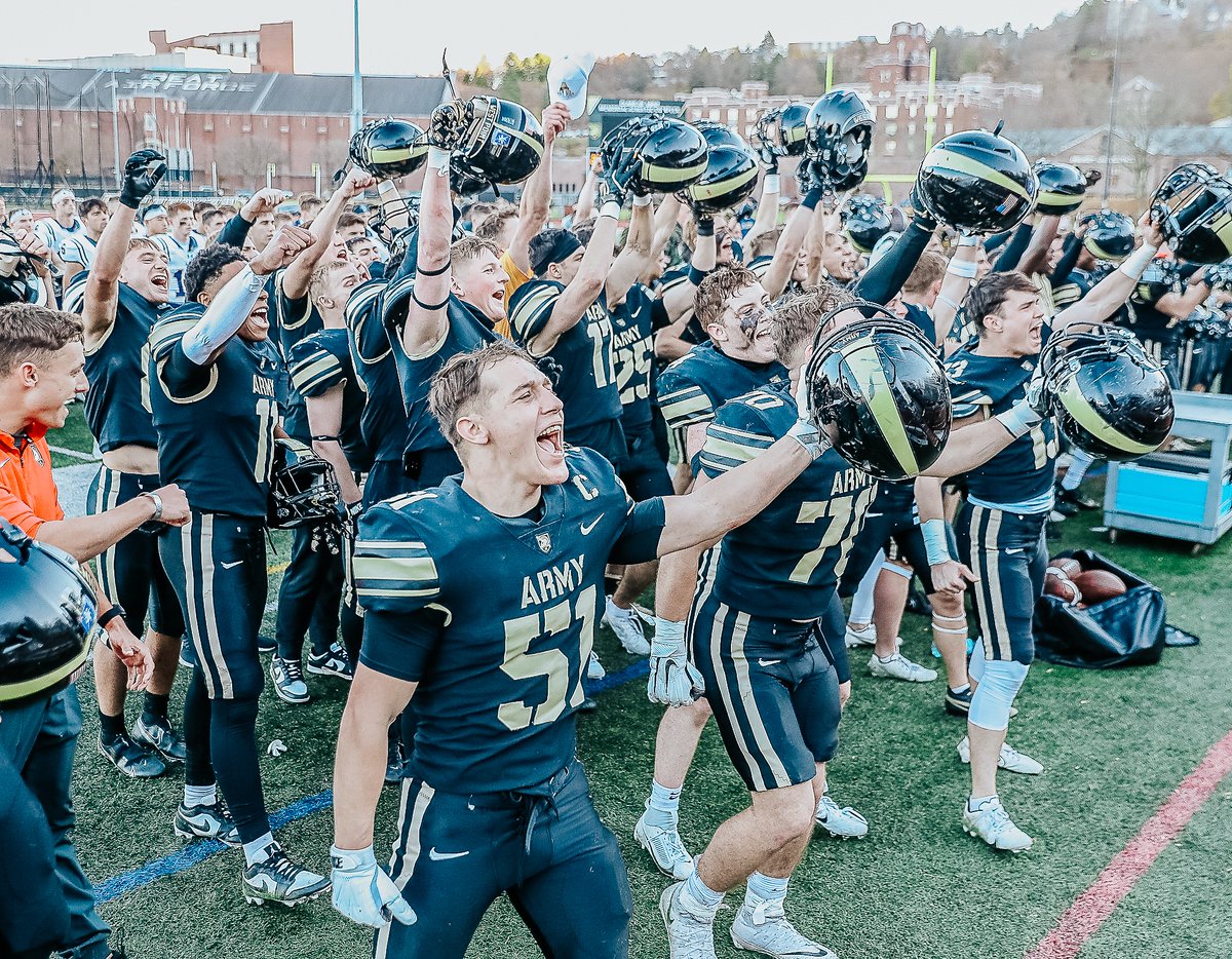 Army Sprint FB tweet media