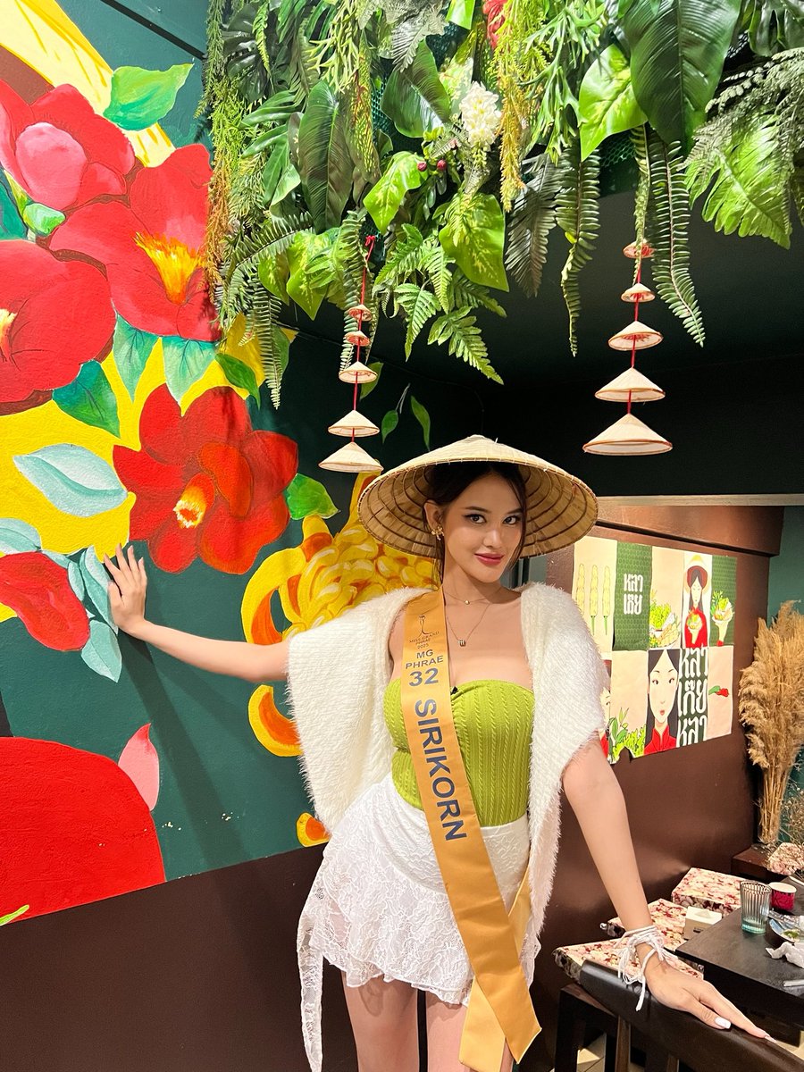 nadiasirikorn's tweet photo. อาหารเวียาดนามคือที่! 
#nadiajo
#missgrandphrae
#มิสแกรนด์แพร่
#ปีนี้มาแน่แพร่ไม่แพ้ใคร
#นางงามบ้านแพร่
#roadtomissgrandphrae
#ผู้เข้าประกวดมิสแกรนด์แพร่ 
#RoadToMissGrandThailand2025
#เวทีอันดับ1ของประเทศไทย #นับจากนี้ทุกพื้นที่มีแต่แกรนด์
#MGT2025 https://t.co/5BZWcu1YVS