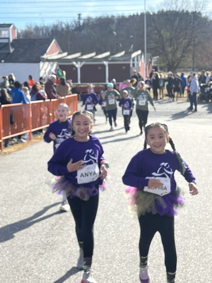 Congratulations to our Girls On The Run for successfully completing their 5K on Sunday 🏅