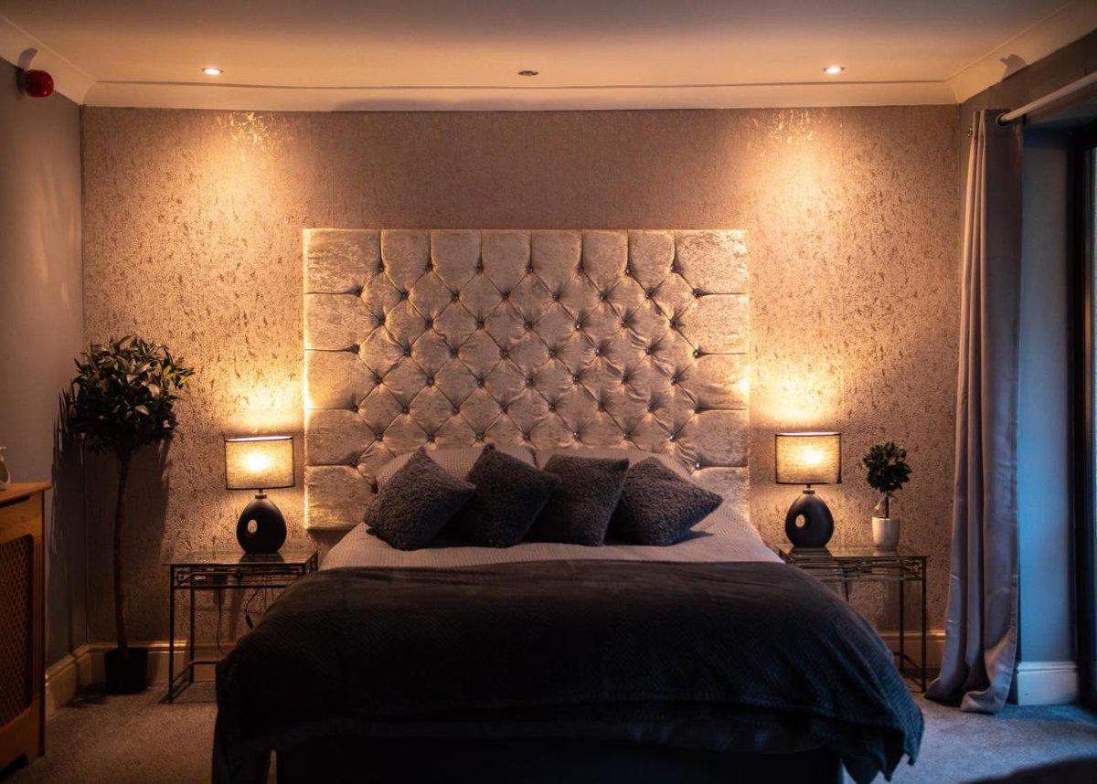 Helping our borrower to create a successful Air BnB property and wedding venue! 🛌 💒

The property is set in the midst of the Lincolnshire countryside, surrounded by woodland and nature - a fantastic spot! Check the photos, it's a brilliant property! 🌳