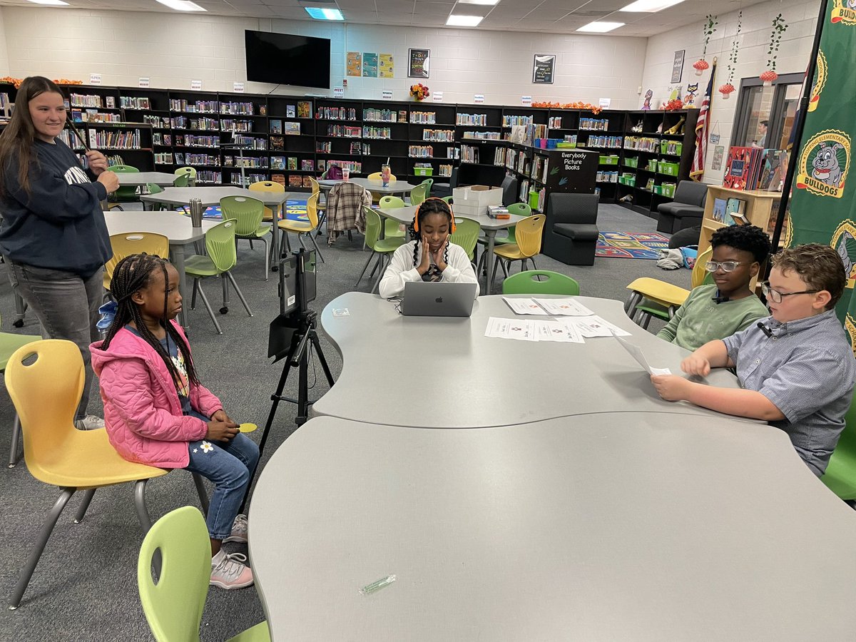 Top Dogs News Broadcasting Club broadcasting announcements live for the first time! These leaders are rocking it! <a href="/ToppingBulldogs/">Topping Elementary</a>
