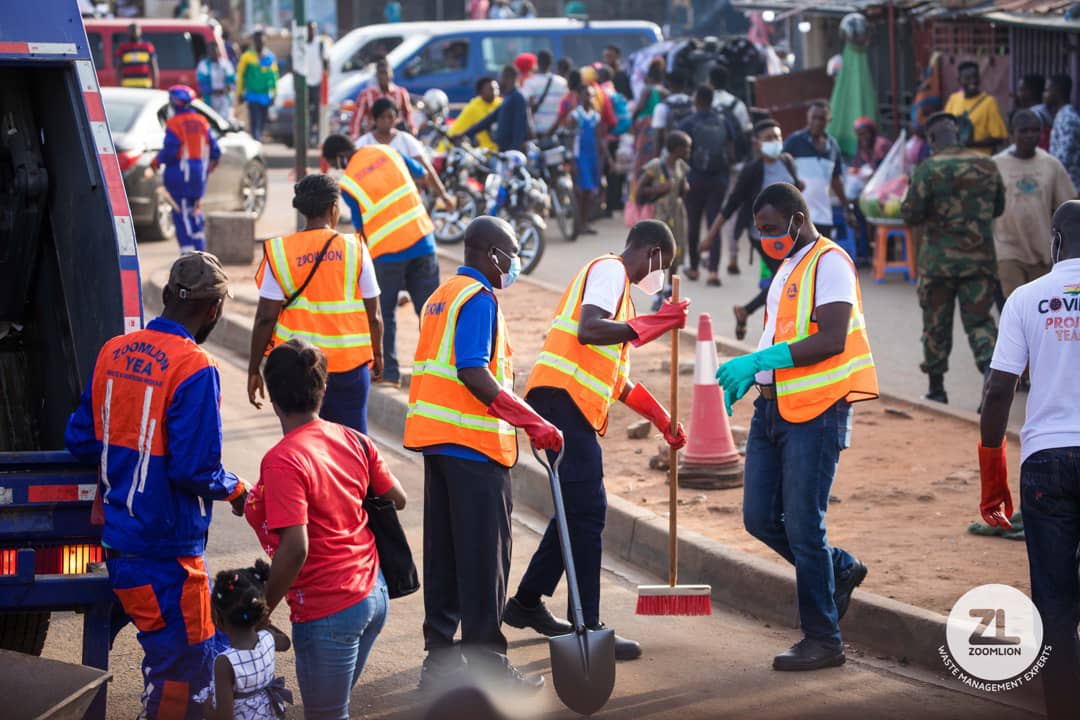 joelincoln5's tweet photo. 🇬🇭 "Let's work together for a clean Ghana! Join @ZoomlionLtd efforts in waste management and cleanliness. #TogetherWeClean
#JospongHeroJourney
#ZoomlionInterventions
AFCON2025Q Virgil Van Dijk Kumasi Kuffour E levy COP24 John Mahama Dr Bawumia https://t.co/cyRO2fE3PC