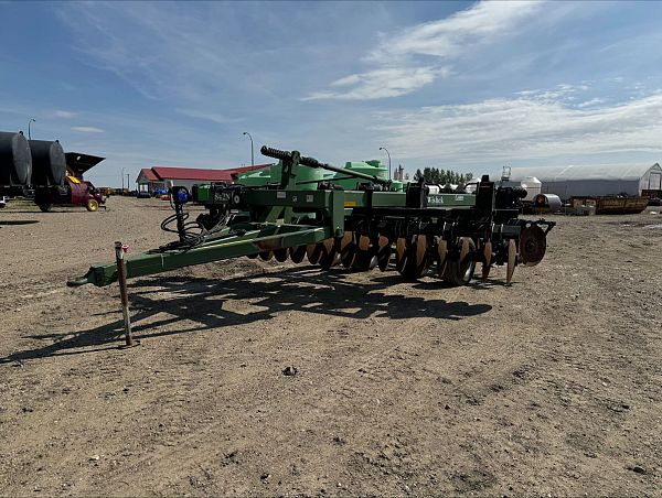 2014 16' Wishek 842N
Spool and blade scrapers
$55000
@flamanmoosomin