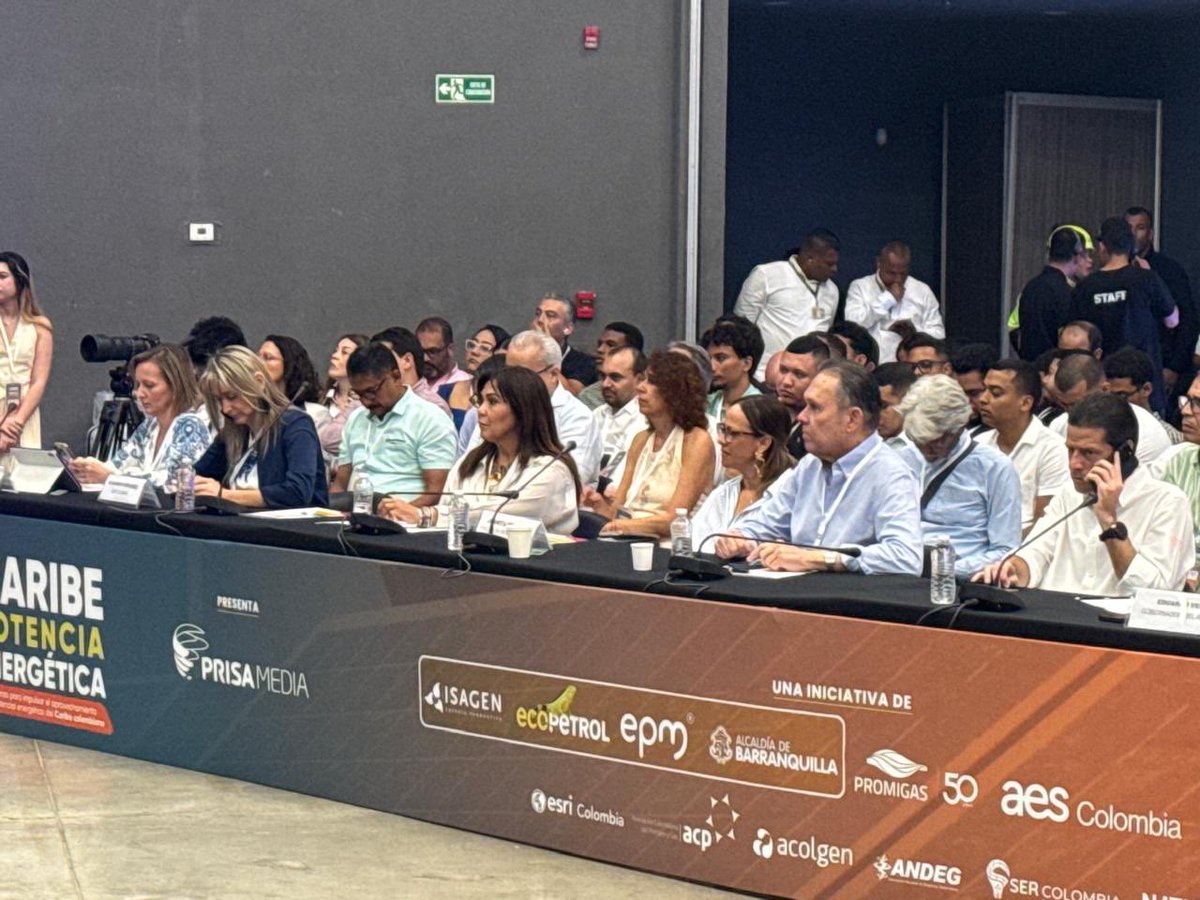 #EedasCleanEnergy se enorgullece de haber participado en el #lanzamiento de la plataforma #CaribePotenciaEnergética. Este esfuerzo colectivo busca generar beneficios para las comunidades del #Caribe, marcando un hito en la transición hacia un #futuro más #limpio y #eficiente.