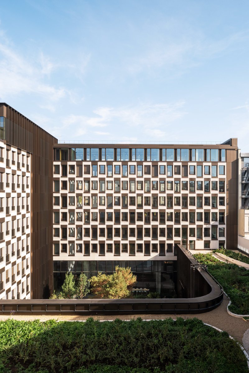 🎇 2x - ARCHITECTURE MASTERPRIZE 🏆
The Jury of the LA-based Architecture Masterprize honoured TWO of our projects. The "Montagne du Parc" (Team Vaduz, Liechtenstein) in the heart of Brussels and "Grande Armée-l1ve" in Paris.