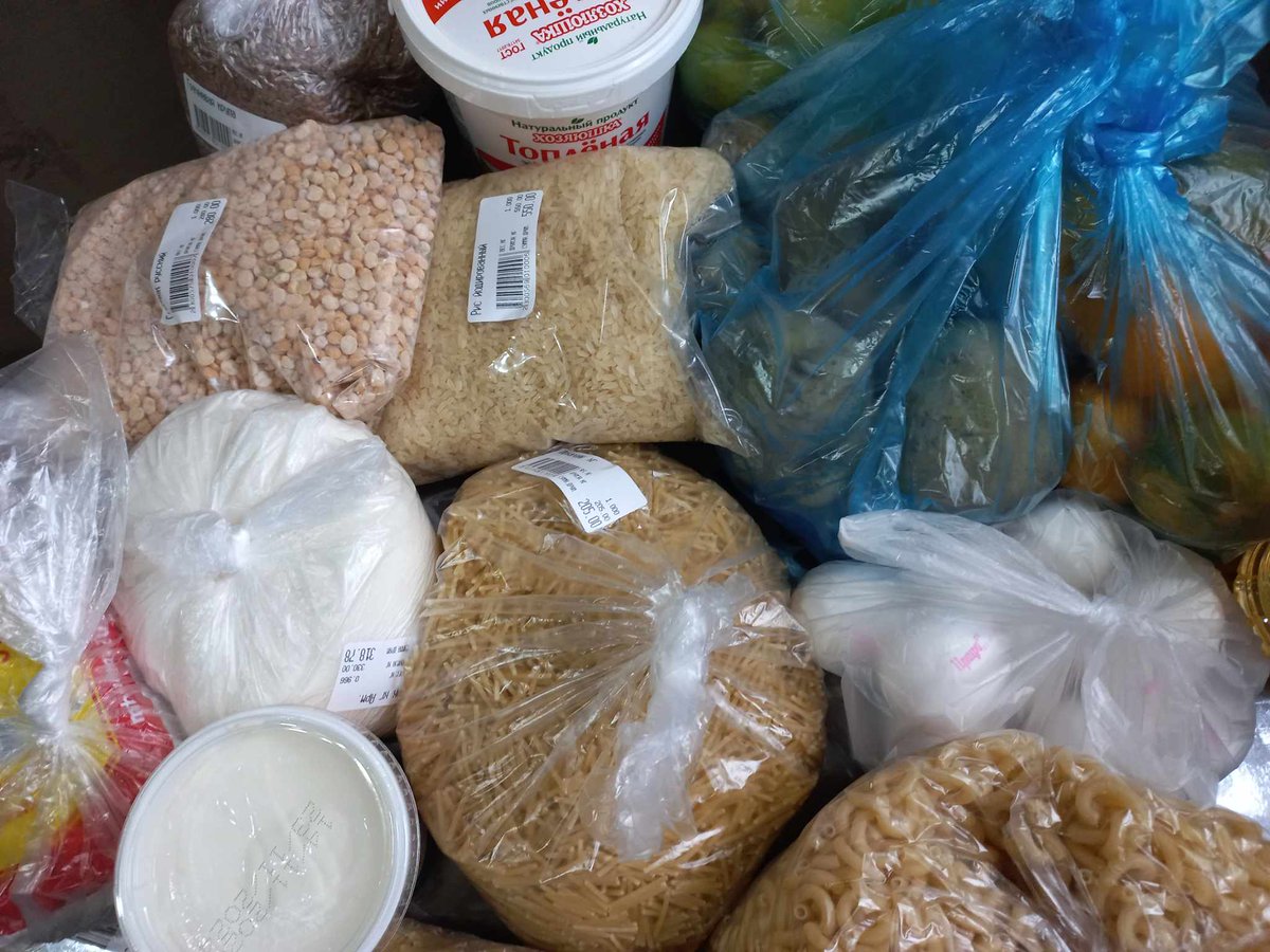 famtofamgyumri's tweet photo. I have delivered wood and food to families N 615 (Sahakyan Mane Henriki), 611 (Harutyunyan Gevorg Karapeti), 600 (Torosyan Tatev Arayi), 610 (Ivanova Valentina Nshani), 438 (Gevorgyan Mari Romani)#famtofam https://t.co/fxp5CIyXnr