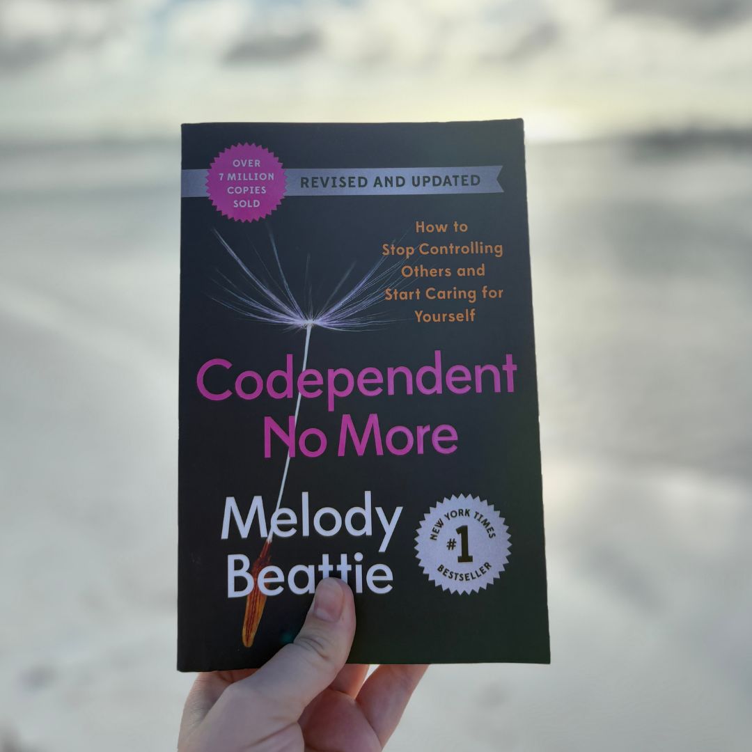MelodyBeattie's tweet image. Week 3 of our Codependent No More read-along! 📚 We’re reading Chapters 9-12. Head to my IG @authormelodybeattie for this weeks discussion questions &amp;amp; share your thoughts! 💬👇

#MBBookClub #CodependentNoMore #Readalong