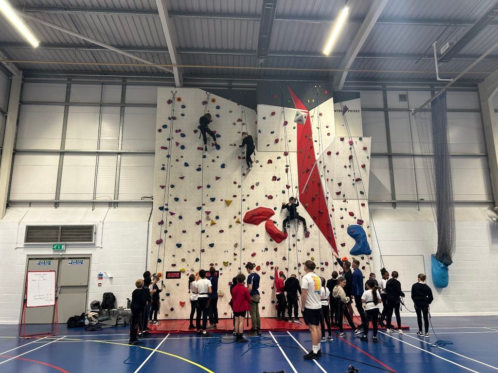 🧗‍♂️ Before half term, our Y5s had the wonderful opportunity to use the Trust climbing wall. The children were resilient and they truly believed in themselves. Many of them reached the top of the wall, which is a great achievement.

You have all made your school very proud! 😊
