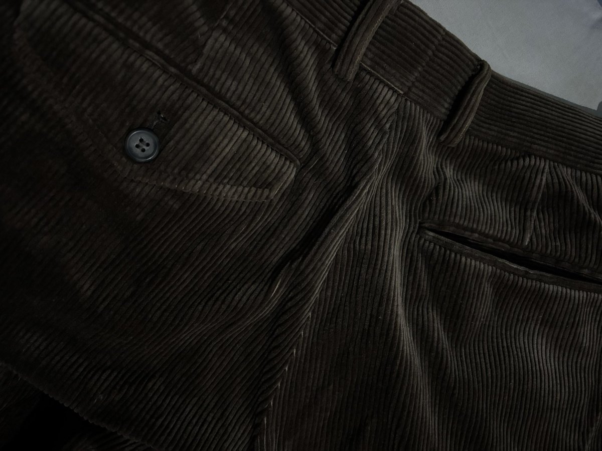 sessa000's tweet photo. wts want to sell wtb PL thrift celana corduroy vintage dark brown material tebal 

💰90.000
- belum pernah dipakai sejak beli 
- defect ada dipict terakhir gangetara
- alasan jual karena kurang cocok pake vintage
🆓 admin + packing oren
📍shopee freeong xtra https://t.co/PbKF3b0AbF