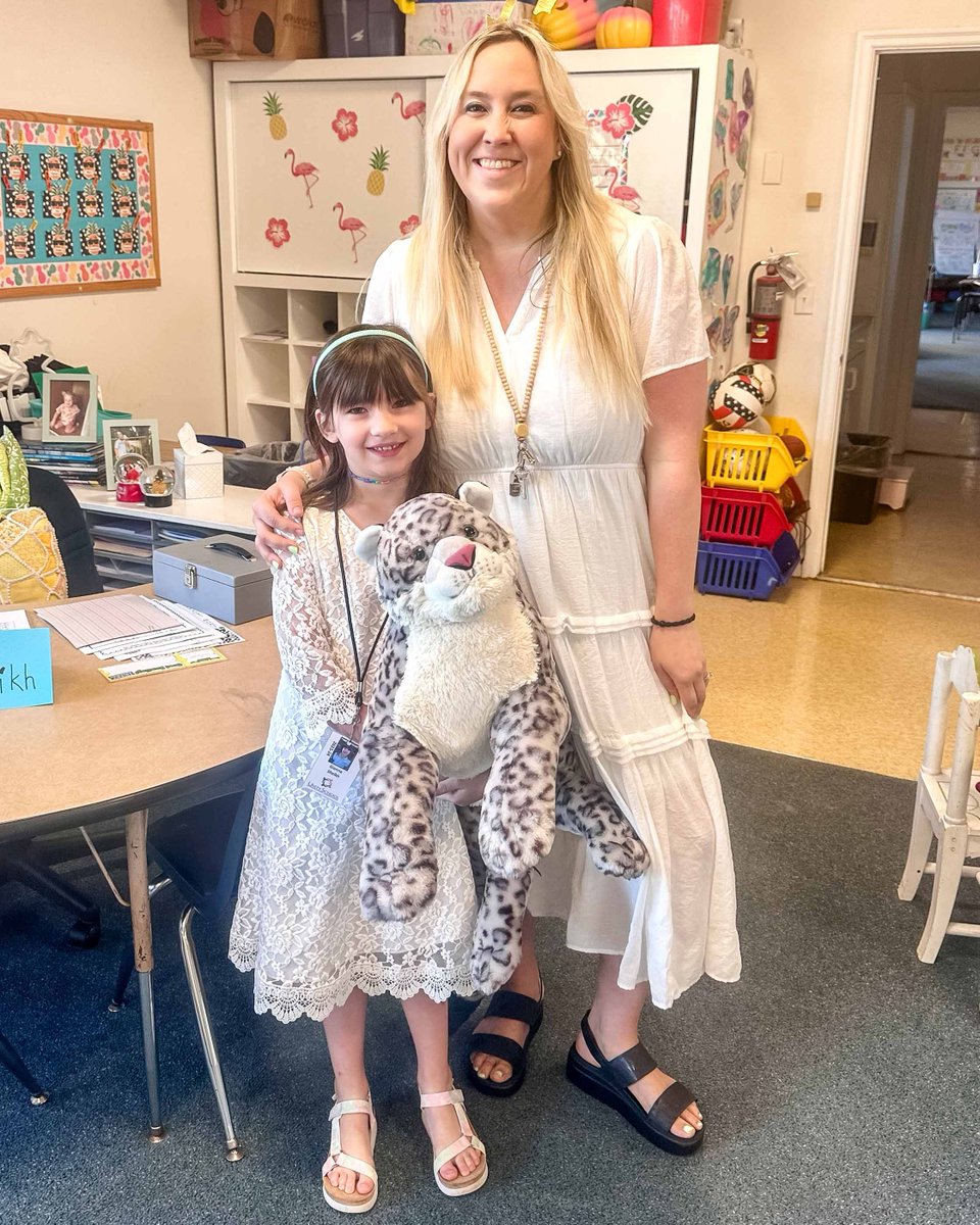 UnityDelray's tweet image. 🎉 The Teacher Treat Blind Bidding Auction is open! Bid on unique experiences from our amazing faculty - perfect holiday gifts your child will love! Closes Nov 22 at 10am. Place your bid here 👉 buff.ly/4hWaUmq Good luck! 📝✨ #TeacherTreats #UnitySchool