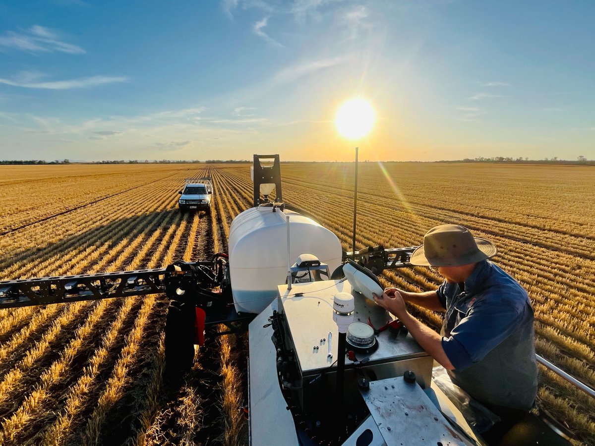 SwarmFarm's tweet photo. Enlightened by the future of AgTech!
#SunBot #BrightFuture #AgTechInnovation" #SwarmBotMagic https://t.co/HYvHwCdrcV