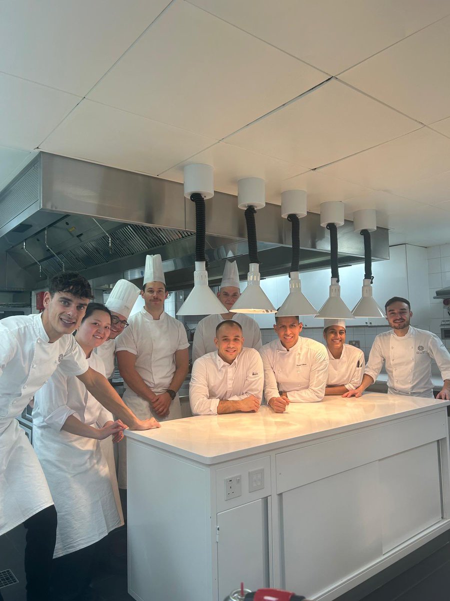 The Staff Canteen (@canteentweets) on Twitter photo What an incredible team at La Dame de Pic 👏
Thanks for hosting our last #TSCLive networking lunch of 2024!
@udalefoods @winterhalteruk <a href="/chefworksuk/">Chef Works UK & Ireland</a> @petrossianparis <a href="/bonemastersuk/">BoneMasters.Global</a> @williamsref @studio_william Sybron What an incredible team at La Dame de Pic 👏
Thanks for hosting our last #TSCLive networking lunch of 2024!
@udalefoods @winterhalteruk <a href="/chefworksuk/">Chef Works UK & Ireland</a> @petrossianparis <a href="/bonemastersuk/">BoneMasters.Global</a> @williamsref @studio_william Sybron