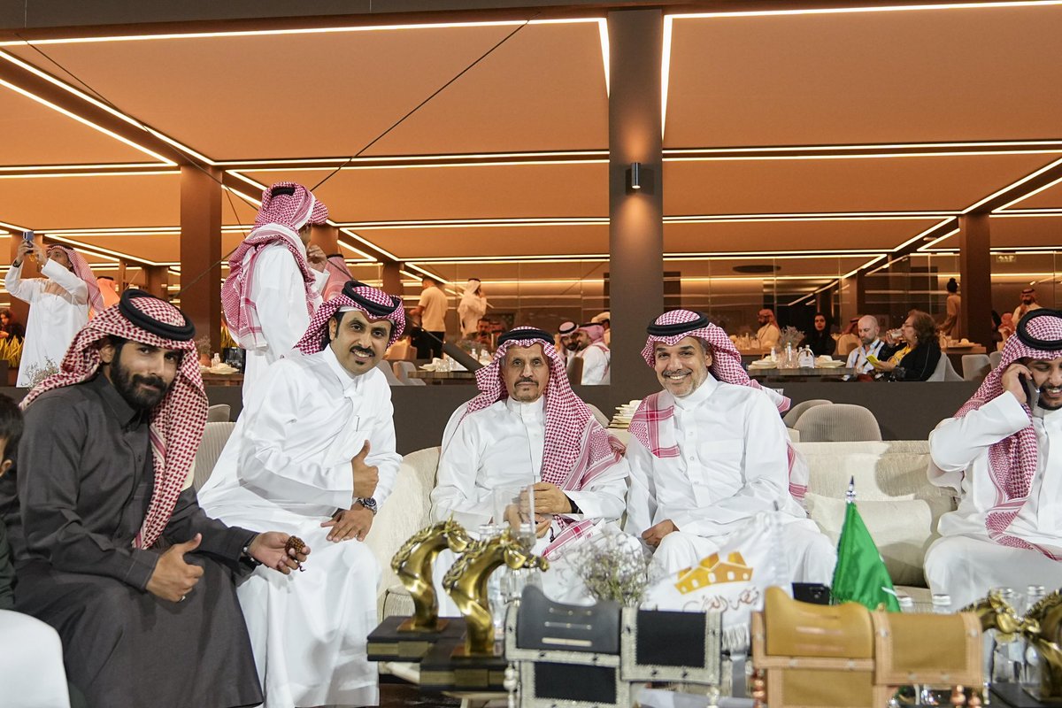 في بطولة #جولة_الجياد_العربية_العالمية
الحفل البهيج الفاخر بالقرب من أبراج الملك عبدالله المالية
حقق مربطنا مربط أخي <a href="/qaiseralarab1/">عبدالله المجيولي</a> عبدالله المجيولي
خمس مراكز
و ميداليتين 🥈🥉في منافسة شرسة جداً جداً مع كبار وخيرة الملاك في الخليج والعالم
وبذلك نهنيء مربطنا ( باعتباره أكثر من حقق