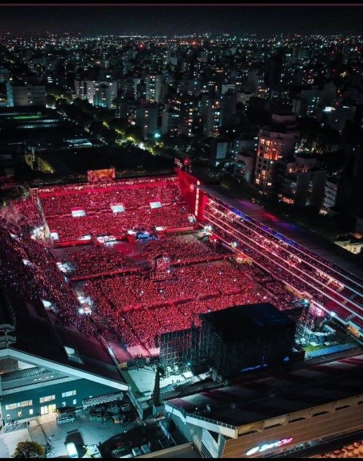 IN ARGENTINA WE ALSO HAVE STADIUMS 

#SKZenArgentina <a href="/LiveNation/">Live Nation</a> <a href="/dfallaccess/">DF Entertainment</a> <a href="/moveconcertsarg/">Move Concerts Arg</a> <a href="/Stray_Kids/">Stray Kids</a>