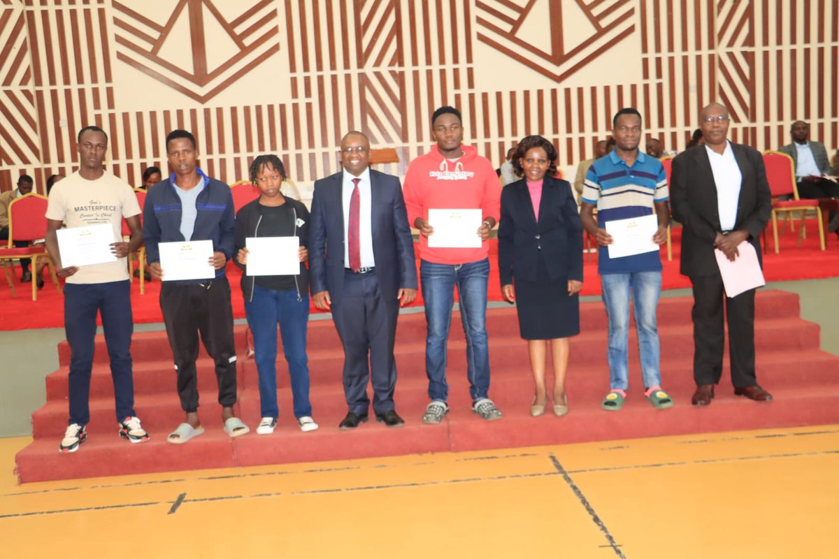 DeKUTkenya's tweet photo. These honours reflect the University’s commitment to fostering holistic student growth and celebrating exemplary performance.
#ExemplaryPerformance #TalentsAwards https://t.co/1yLO6L5MlG