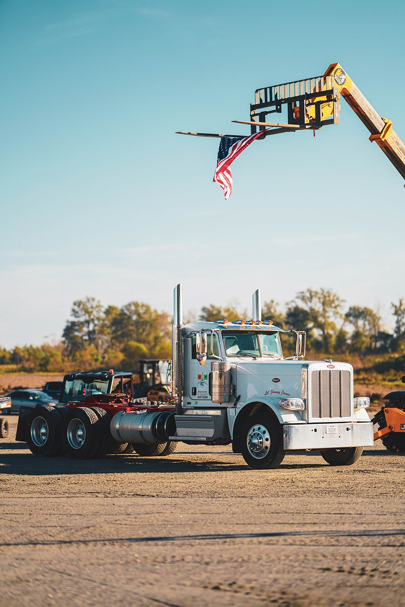 Linea Energy is proud to announce the groundbreaking of Pineview Solar, a 109 MWdc project in Wilcox County, GA. Our facility will power 13,000 homes and generate $3M in local property taxes. For more information, check out our press release: bit.ly/3OcV60Y.