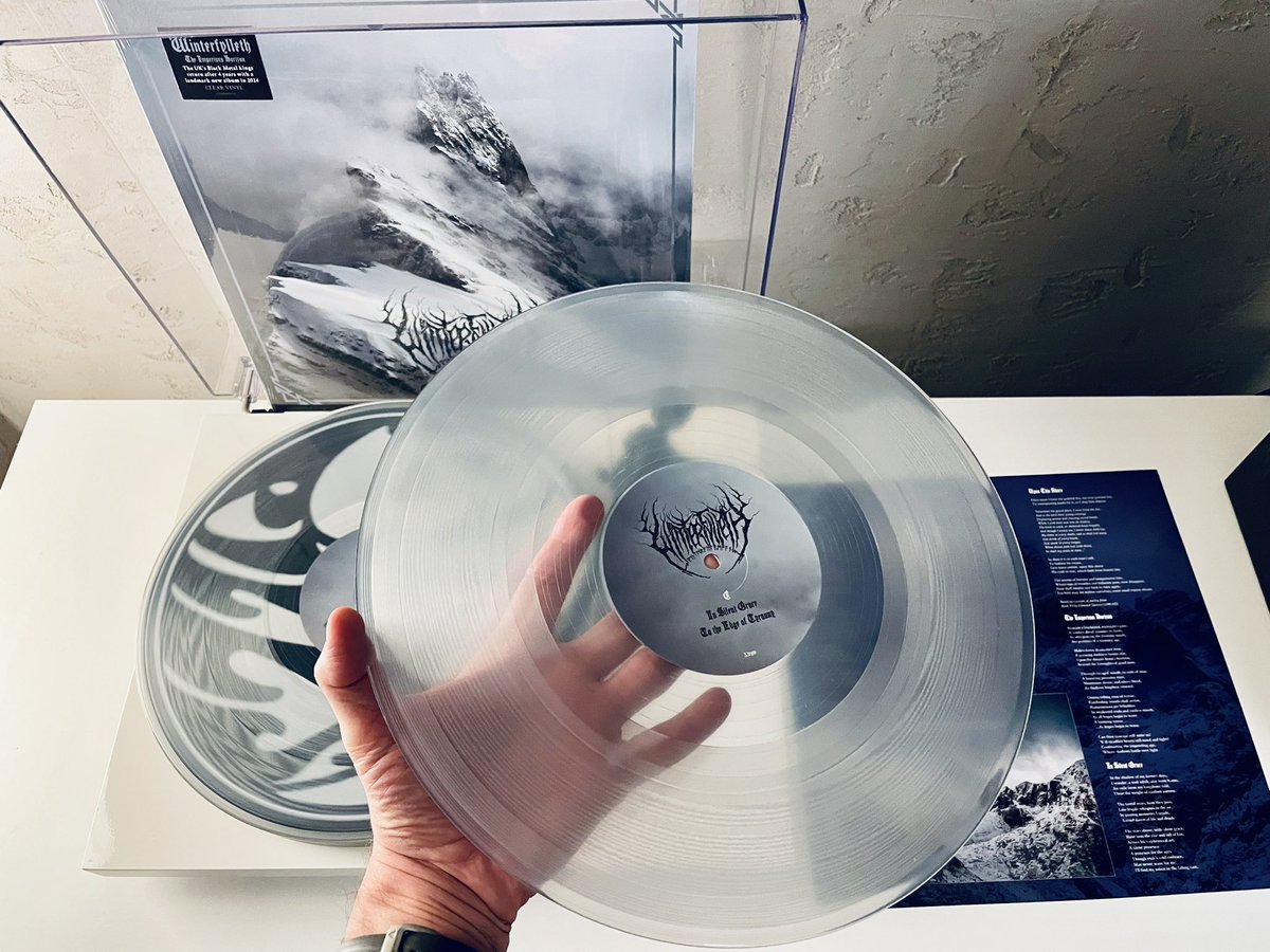 Count_Vlad_999's tweet photo. One of 2024 finest: WINTERFYLLETH - The Imperious Horizon 🔥🔥🔥

What a return after 4 years of winter silence…

#vinyladdict #winterfylleth https://t.co/3wRu6uGbQ7