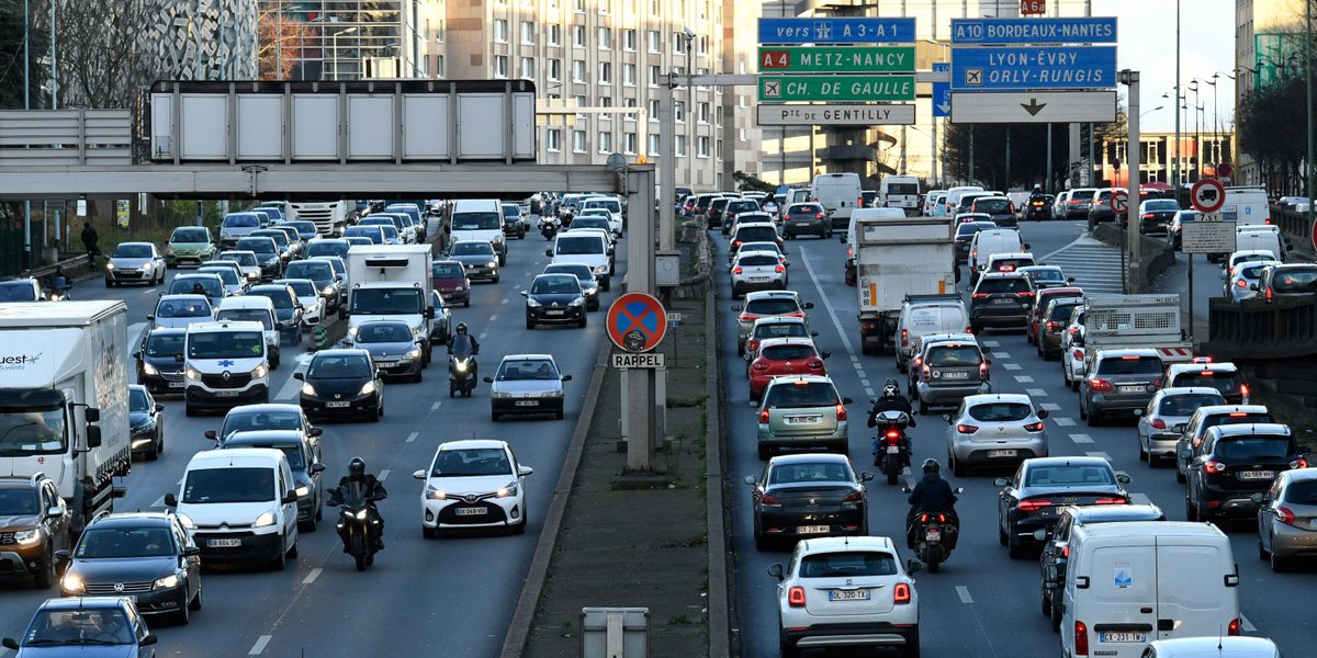 🛣️Et si <a href="/Anne_Hidalgo/">Anne Hidalgo</a> avait raison avec son histoire de périphérique à à 50 km/h
Sur l'iconique route, <a href="/linstitutPR/">L'Institut Paris Region</a> constate une diminution du bruit moyen de 1,9 décibels entre octobre 2023 et 2024, atteignant jusqu’à -2,9 dB(A) (à 3h et 22h) !