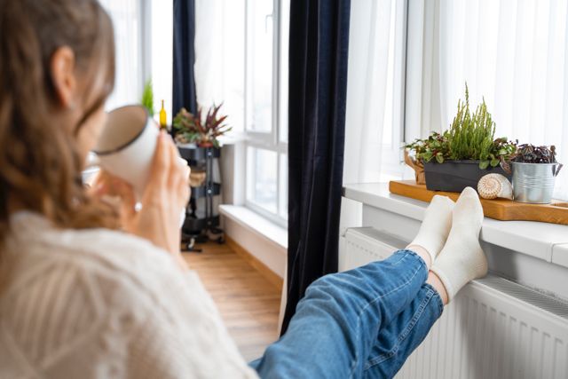 ❄️ Stay warm this winter without high bills! Discover when to turn on your heating &amp; practical tips for energy efficiency.

👉 Read more: bit.ly/4hU86Xi 

#StayWarm #HeatingTips #EnergyEfficiency