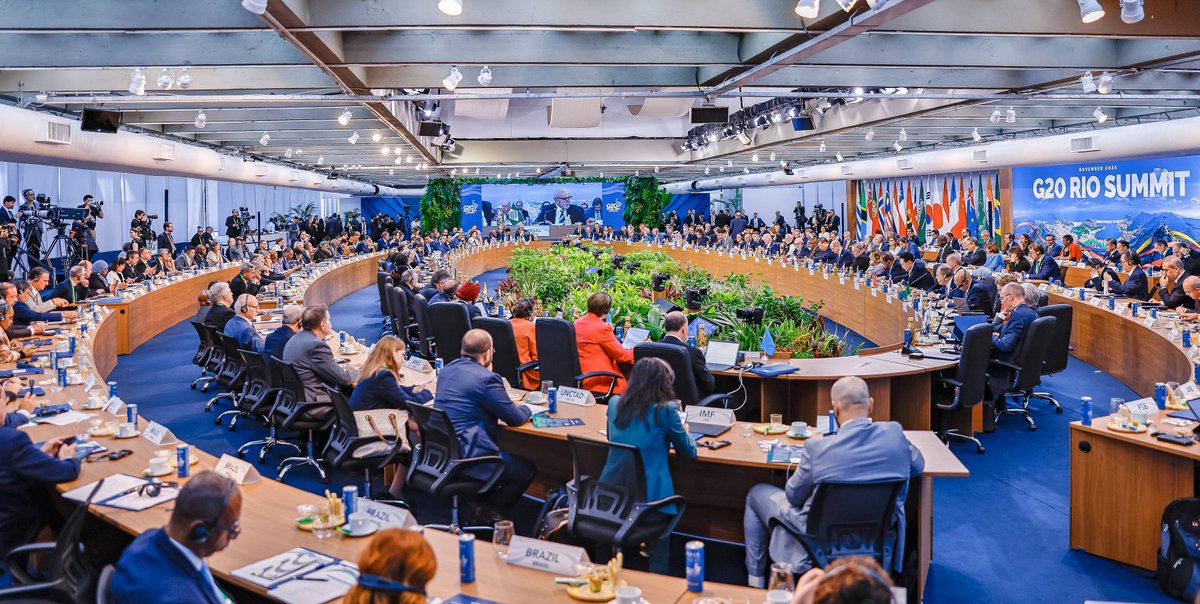 The @ILO is committed to the Global Alliance Against Hunger &amp; Poverty launched at #G20Brazil.

Together we can achieve a future with decent work and social protection for all, where all people are free from the indignity of hunger &amp; poverty. A future with greater #SocialJustice.
