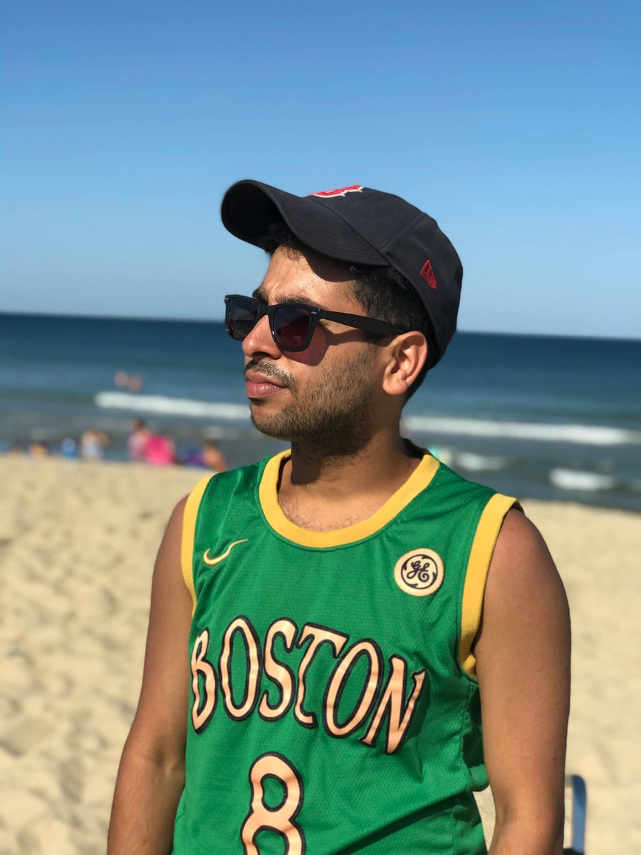 Gm 

With ZAO-CHELLA just around the corner, it’s the perfect time to reintroduce myself and my mission. 

From my roots in Boston to building ZAO—a decentralized platform empowering independent creatives in Web3—this is my journey 🧵👇🏾