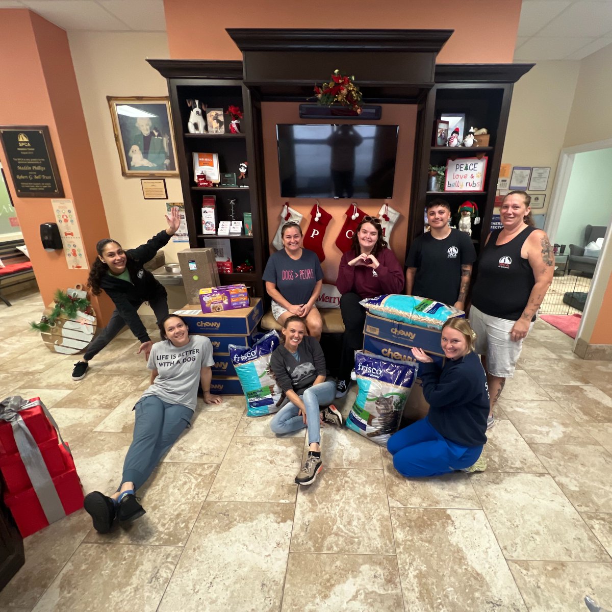 spcabrevard's tweet photo. We want to give a big THANK YOU to @Chewy  for their incredible generosity! After hearing about our recent challenges, they immediately stepped in to provide much-needed supplies from our wish list. ❤️ 

#ChewyGivesBack https://t.co/ORoRtCqxfI