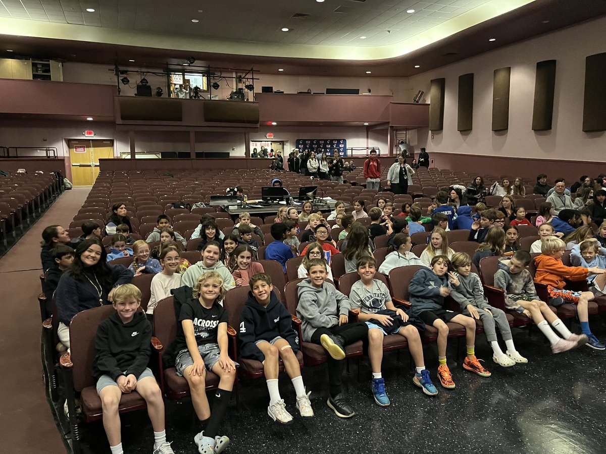 pat_walshEDU's tweet photo. Today we held a “Sneak Peek” of the upcoming fall drama Pride and Prejudice! We welcomed 4th and 5th graders from Wilson Elementary and some select high school classes! @RVCSchools https://t.co/iqOkjBcRzp