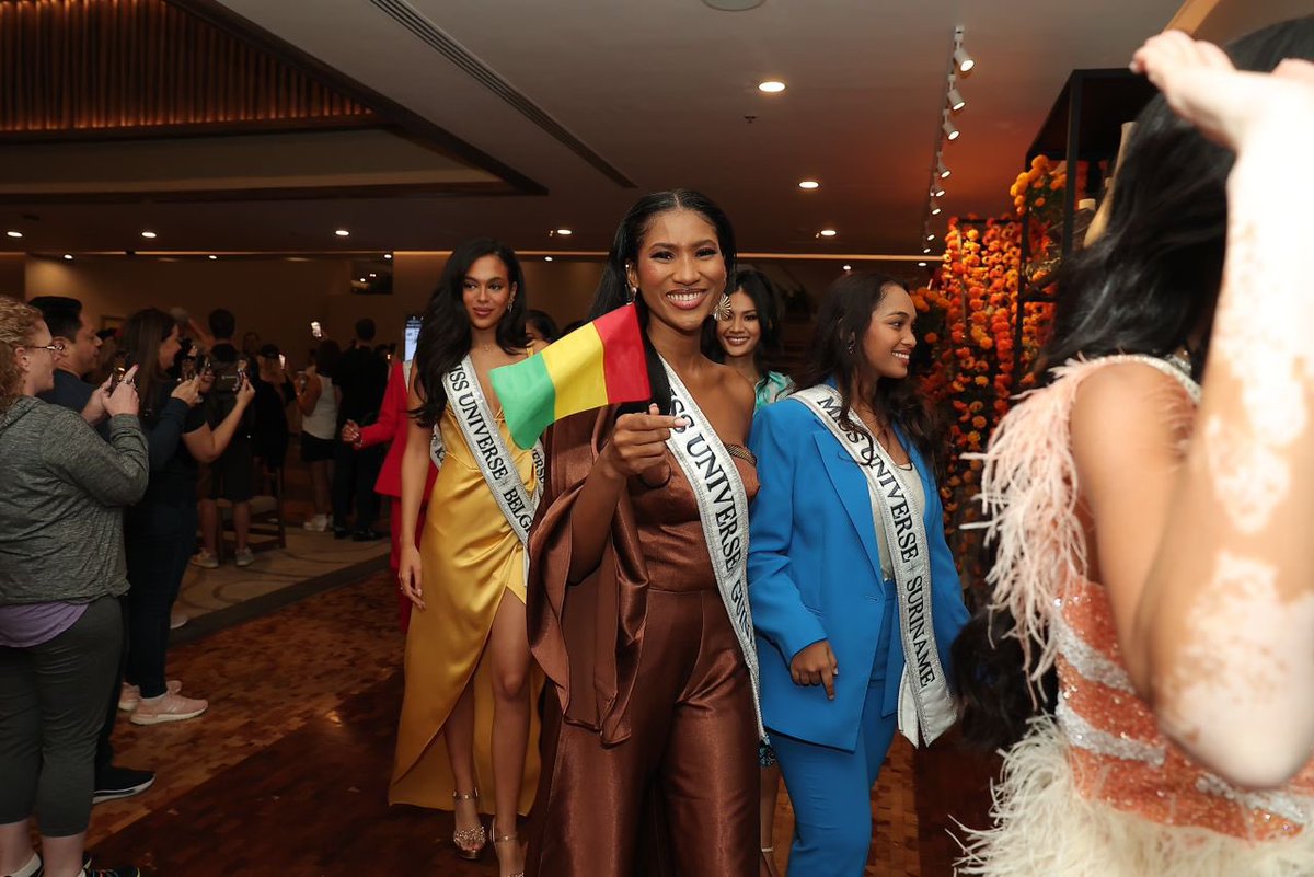 Espace TV Guinée (@espacetv_gn) on Twitter photo ◽️Suivez le condensé de la toute première participation de la Guinée 🇬🇳 à Miss Universe avec Saran Bah au Mexique 🇲🇽 ⤵️
youtu.be/GLJxQvfB3Nk?si…
<a href="/riiaama/">Saran Bah 萨兰</a> <a href="/MissUniverse/">Miss Universe</a> <a href="/LamineGuirassy/">LAMINE GUIRASSY</a> ◽️Suivez le condensé de la toute première participation de la Guinée 🇬🇳 à Miss Universe avec Saran Bah au Mexique 🇲🇽 ⤵️
youtu.be/GLJxQvfB3Nk?si…
<a href="/riiaama/">Saran Bah 萨兰</a> <a href="/MissUniverse/">Miss Universe</a> <a href="/LamineGuirassy/">LAMINE GUIRASSY</a>