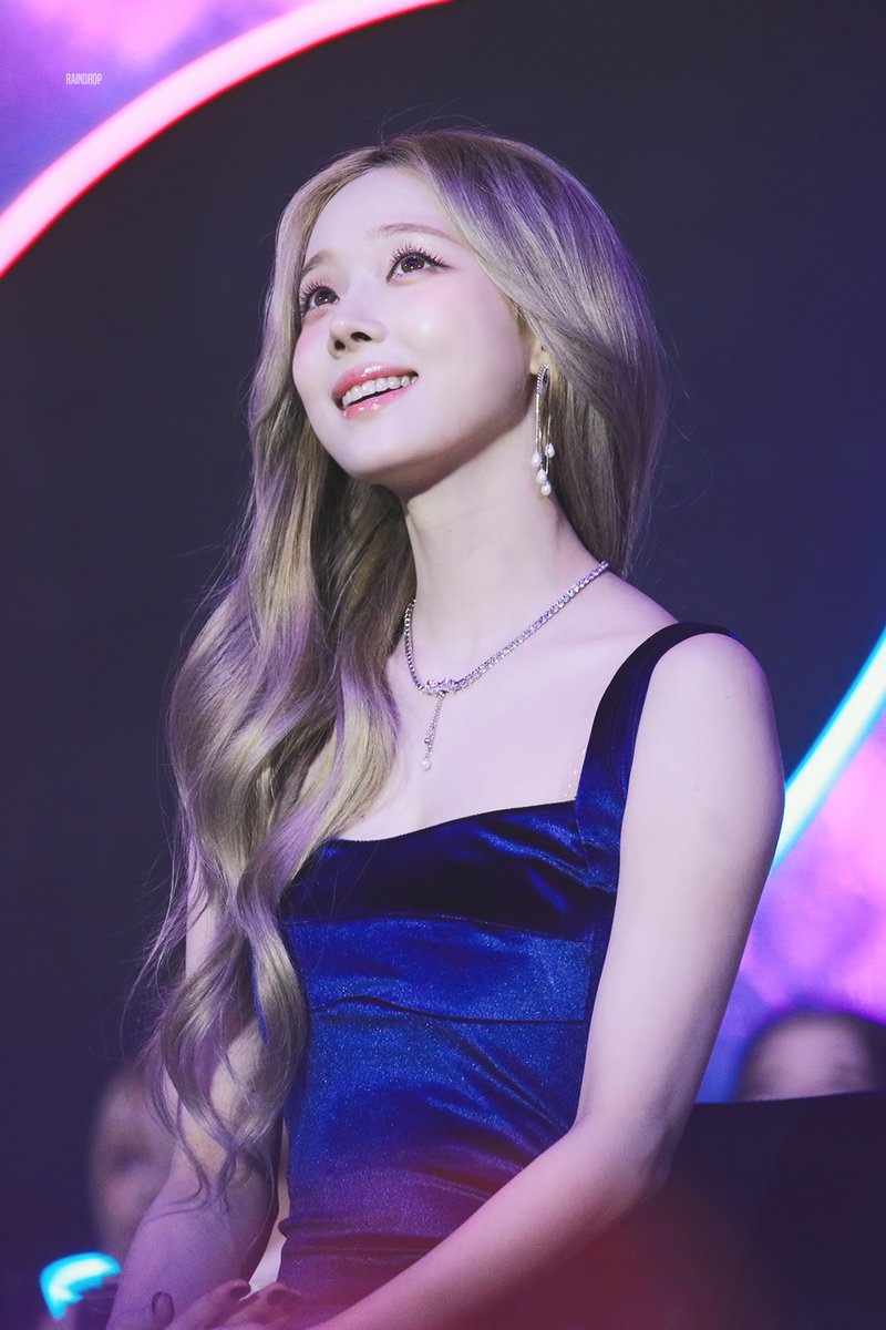 puring_pic's tweet photo. 241117 KGMA #에스파 #윈터 https://t.co/NNKba3TS5x