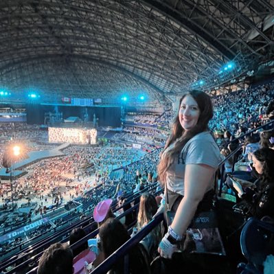 Chelsey🤍🇨🇦 tweet media