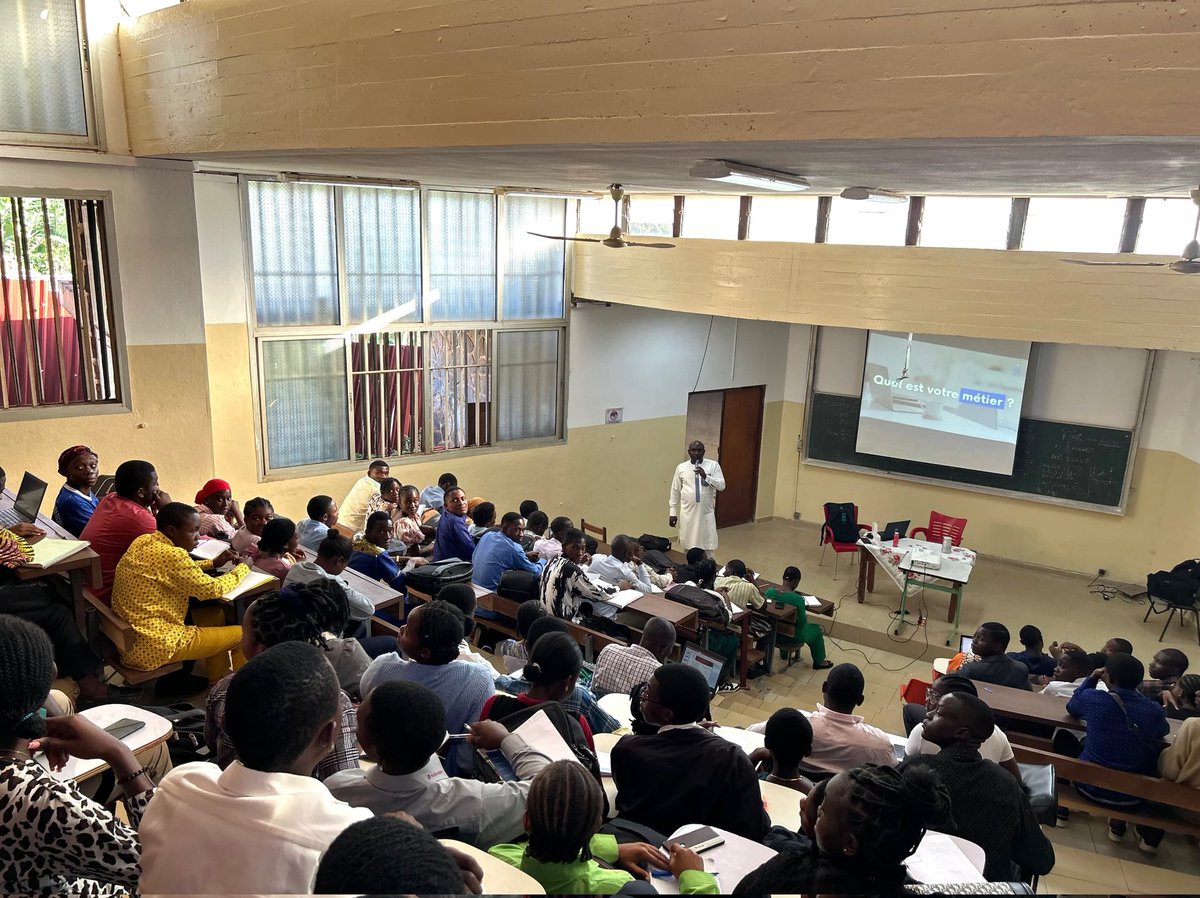 HotLikeng's tweet image. Trouver sa voie, c&apos;est aligner ses passions, ses compétences et ses valeurs pour construire une carrière qui a du sens et impacte positivement le monde.

#ENSPY #Yaounde

Pour démarrer votre projet 👇🏾

docs.google.com/forms/u/0/d/1S…