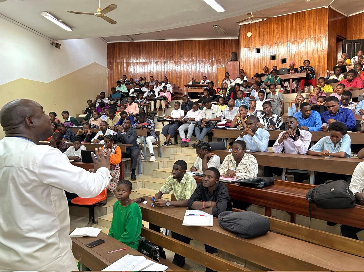 HotLikeng's tweet image. Trouver sa voie, c&apos;est aligner ses passions, ses compétences et ses valeurs pour construire une carrière qui a du sens et impacte positivement le monde.

#ENSPY #Yaounde

Pour démarrer votre projet 👇🏾

docs.google.com/forms/u/0/d/1S…