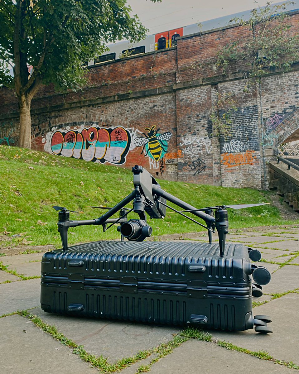 aerialworx's tweet image. We've been busy filming in various parts of England &amp;amp; Wales recently using our DJI Inspire 3, DJI Mavic 3 Pro Cine &amp;amp; DJI Mini 4 Pro drones for a TV series airing next year! Watch this space #productionteam #producer #onset #droneoperator #filmcrew #setlife #tvproduction #bts #dop