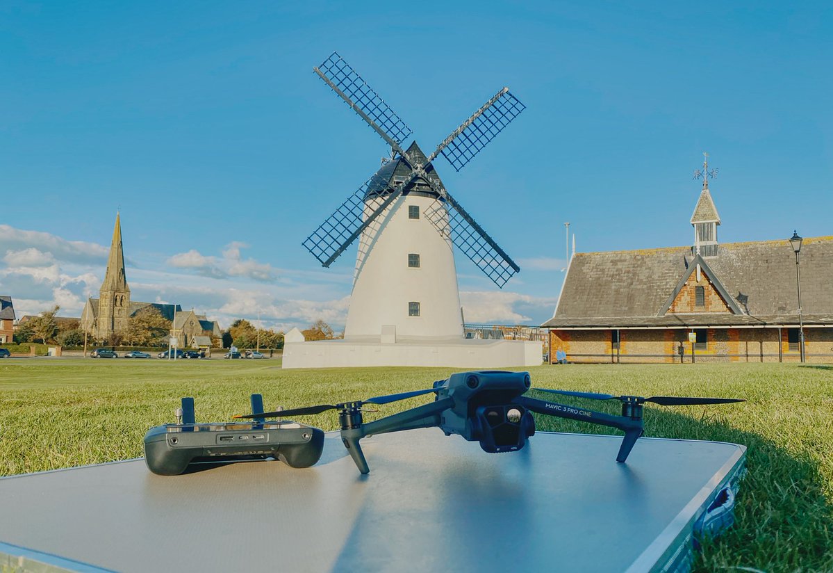 aerialworx's tweet image. We've been busy filming in various parts of England &amp;amp; Wales recently using our DJI Inspire 3, DJI Mavic 3 Pro Cine &amp;amp; DJI Mini 4 Pro drones for a TV series airing next year! Watch this space #productionteam #producer #onset #droneoperator #filmcrew #setlife #tvproduction #bts #dop