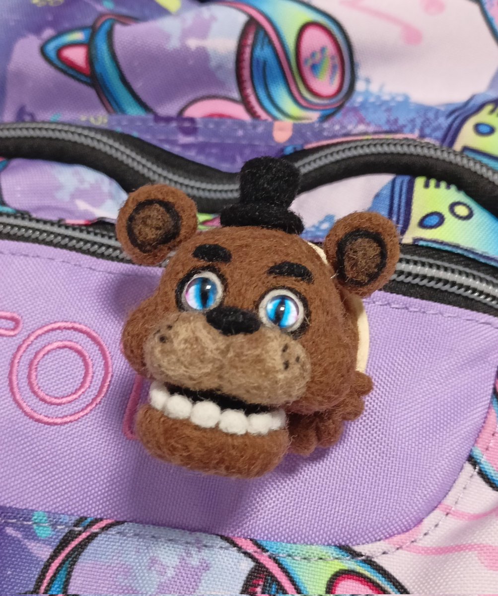 Remy_Made's tweet photo. 🐻

#FiveNightsAtFreeddys #fnaf #fnafart #needlefelting https://t.co/WF0rW4lGfH
