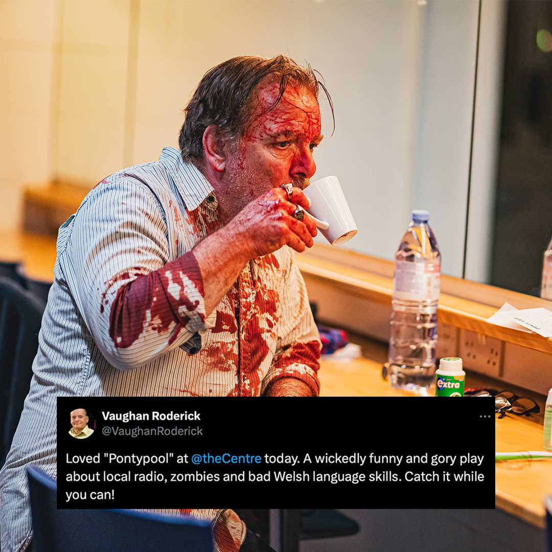 theCentre's tweet image. Huge thanks to everyone who dared to experience the horrors of PONTYPOOL!
The biggest shout out to our stage management team, now officially experts in fake blood explosions and removal – all for the chills, the thrills and the mind-blowing magic of theatre. Diolch!
📸 :…