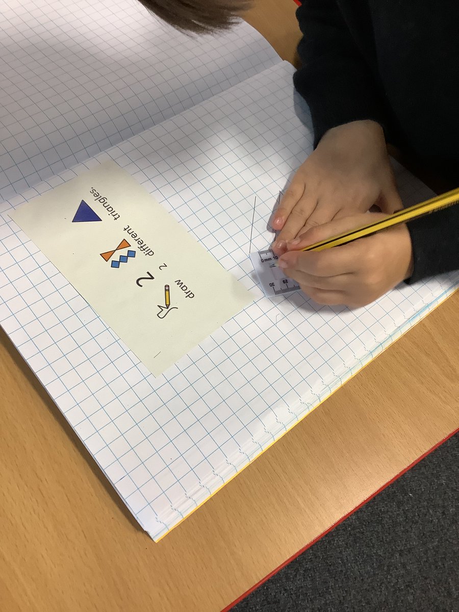 EActMAP's tweet photo. What a fantastic start to the week in Years 1 and 2! In Maths, we have been learning to draw 2D shapes using rulers. Then, in computing, we began our unit on 'Programming' by creating instructions for our Beebots! https://t.co/JAiNcgLIJ6