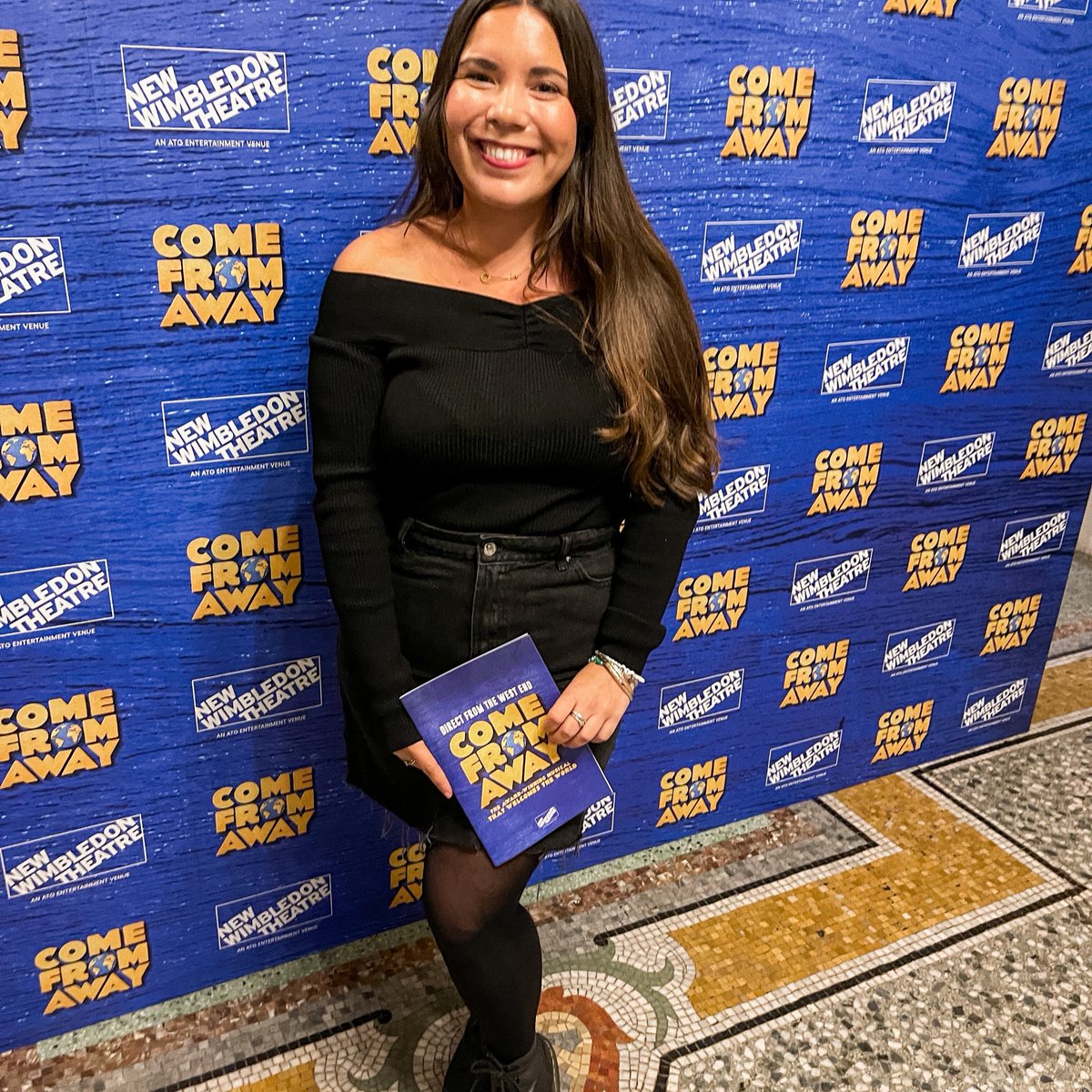 RewriteThisWeb's tweet image. happy #lovetheatreday! a day to celebrate all the magic that happens on and off stage 🫶🏼✨ here are a few of my fave stagey moments of this year!