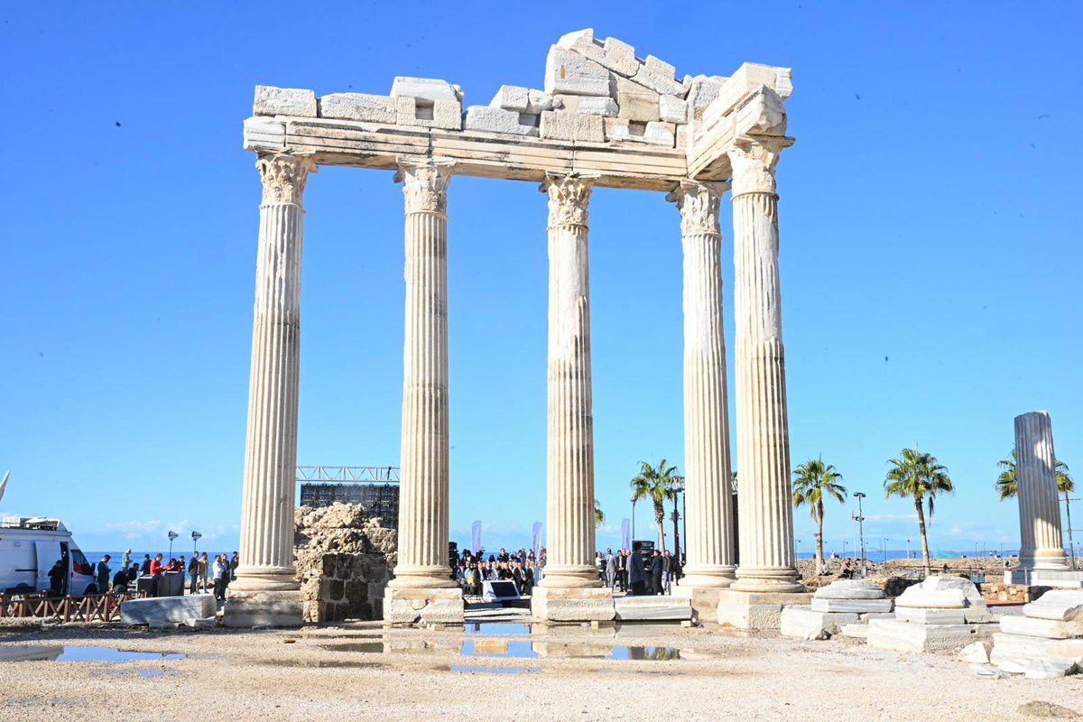 📍Manavgat / Side 

Kültür ve Turizm Bakanımız Sayın Mehmet Nuri Ersoy, İl Başkanımız ve Milletvekillerimizle birlikte Side Antik Kentinde yürütülen kazı ve restorasyon çalışmalarını inceleyerek esnaf ve vatandaşlarımızla bir araya geldik.

✅“Geleceğe Miras” projesi kapsamında,