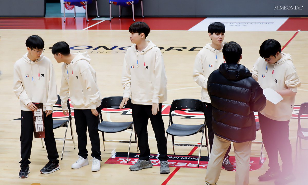 231215

#KTWIN #PerfecT #Pyosik #Bdd #Deft  #BeryL #KTRolster #KT24