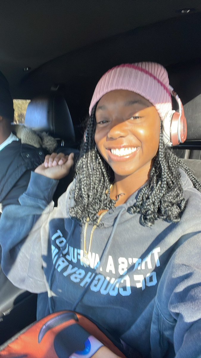 prettyalienxo's tweet photo. Good morning guys 🥰 listen “Dive 1.5” by leaky J if you wanna have a good day https://t.co/v9DbWz51qA