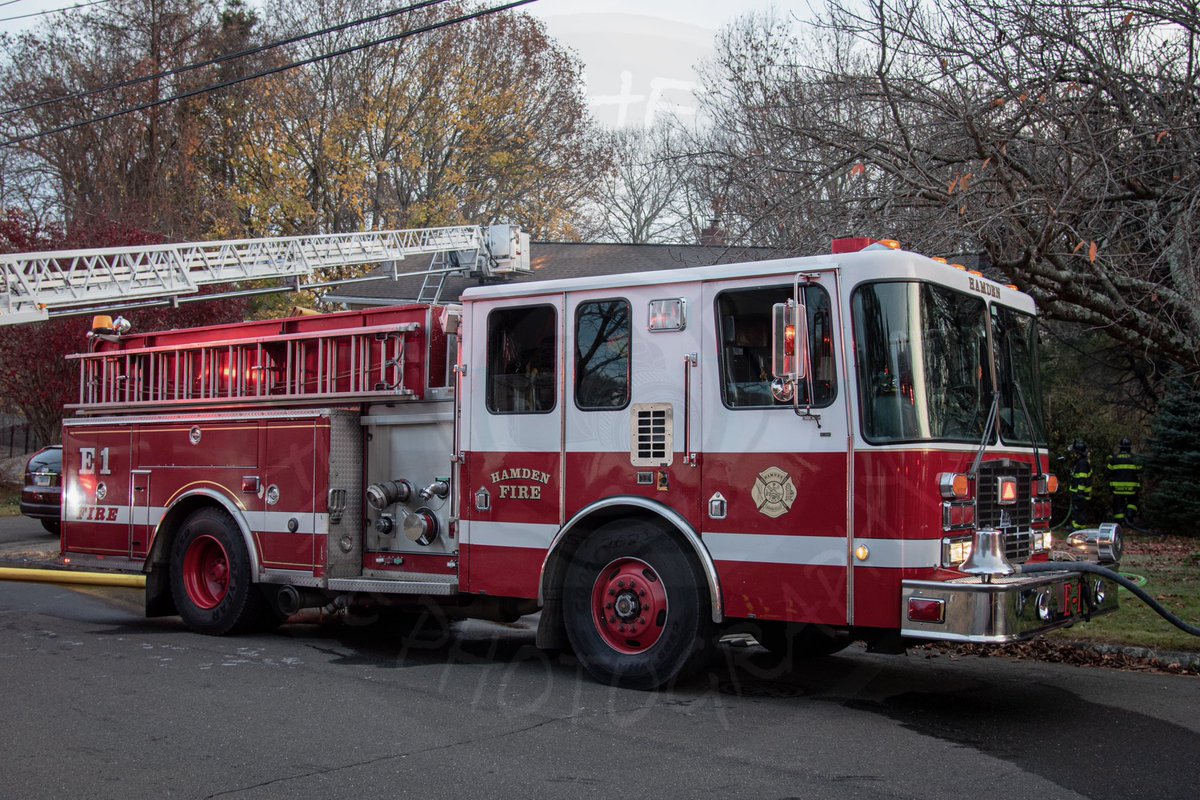 Fill The Box Fire Photography (@filltheboxfire) on Twitter photo 11/17/24: Hamden CT 2nd Alarm on Country Hills Road. Check out our website for more
filltheboxfire.com/Fire-Incidents…
<a href="/IAFFLocal2687/">Hamden Firefighters</a>
<a href="/HamdenFireDept/">Hamden Fire Dept</a>
<a href="/CERTHamden/">Hamden CERT</a>
<a href="/ctfirephoto/">CT Fire Photo</a>
#Hamden #HamdenFire #HamdenFireDept #HamdenFireDepartment #HFD 11/17/24: Hamden CT 2nd Alarm on Country Hills Road. Check out our website for more
filltheboxfire.com/Fire-Incidents…
<a href="/IAFFLocal2687/">Hamden Firefighters</a>
<a href="/HamdenFireDept/">Hamden Fire Dept</a>
<a href="/CERTHamden/">Hamden CERT</a>
<a href="/ctfirephoto/">CT Fire Photo</a>
#Hamden #HamdenFire #HamdenFireDept #HamdenFireDepartment #HFD