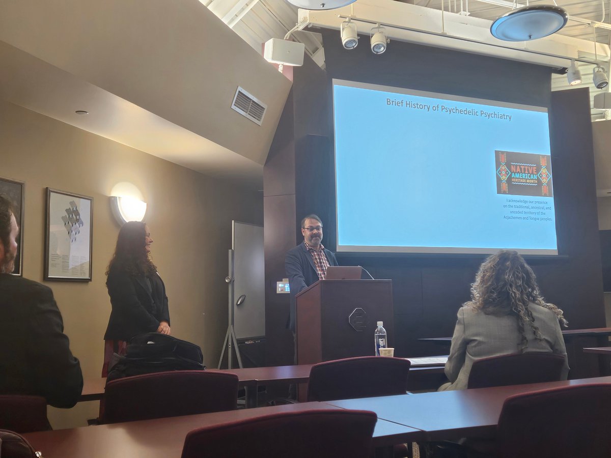 z_baram's tweet image. The inaugural @UCIrvine ICAN psychedelics symposium run by @svmahler and christie fowler with keynote speaker @MayoOnTheBrain!