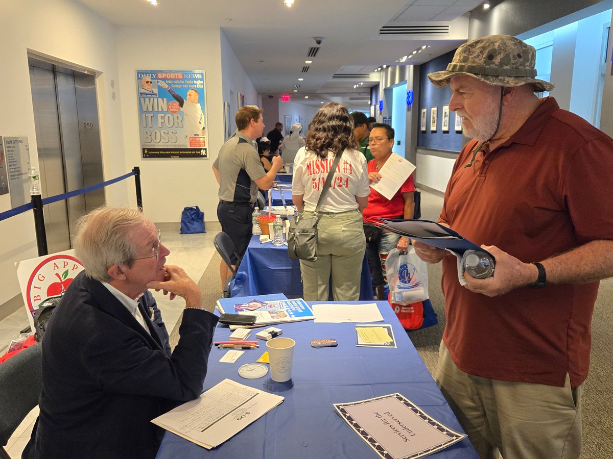sus_org's tweet image. S:US veterans services staff attended the Greater NYC #Veteran & #Military Family Summit at Yankee Stadium, hosted by @nycveterans and partners. It was a day of connection with valuable career resources and family programs.